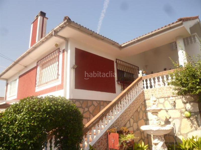 Foto 3f83b53d-e406-44b3-a756-951ba68462fc. Casa amb calefacció a Adrada (La)