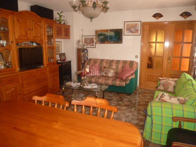 Foto 4419d3a5-cb76-4492-9a59-dbaf81906a29. Casa amb calefacció a Adrada (La)