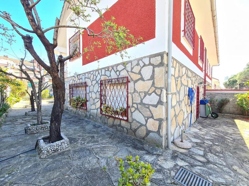 Foto c606e35a-c469-4664-ac87-726212ee6774. Casa amb calefacció a Adrada (La)