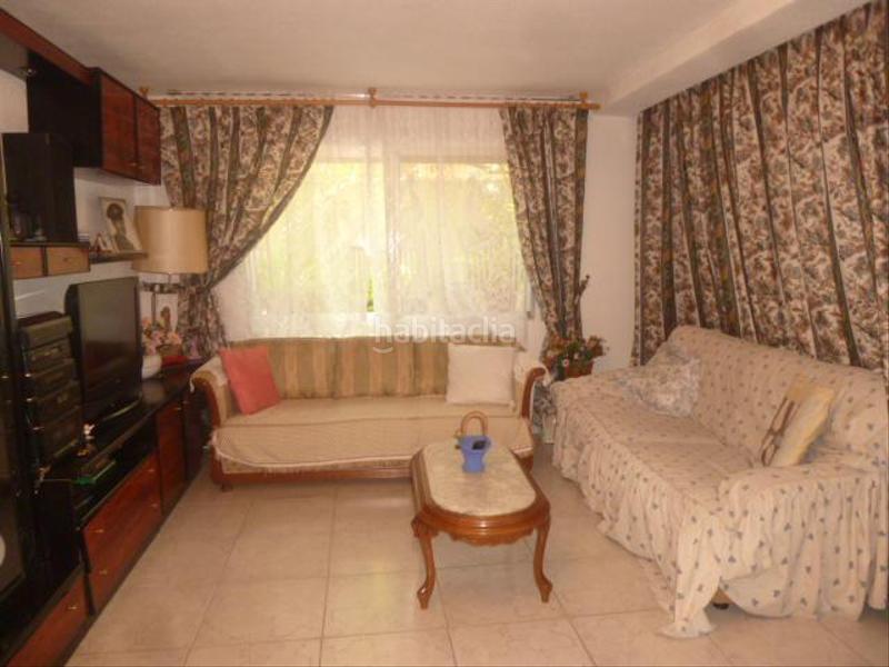 Foto c6bab8f4-3727-4d50-bd0f-07ecd3b87e32. Casa amb calefacció a Adrada (La)