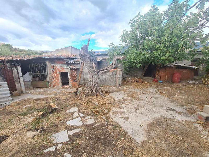 Foto a167e0f2-a77b-4b01-ae3b-78cb3e763775. Bâtiment à usage industriel dans Adrada (La)