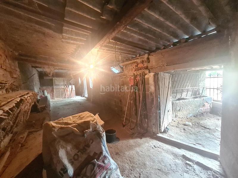 Foto c672cb33-4caa-4684-8138-76ad7e8828a7. Bâtiment à usage industriel dans Adrada (La)