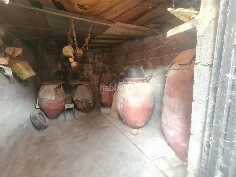 Foto d1a53569-e740-4fe2-80d9-5efa0032bffc. Bâtiment à usage industriel dans Adrada (La)