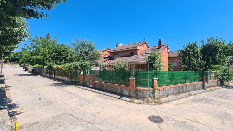 Foto e3c7960f-44fc-4326-85c0-7fae93f7650a. Casa a Adrada (La)