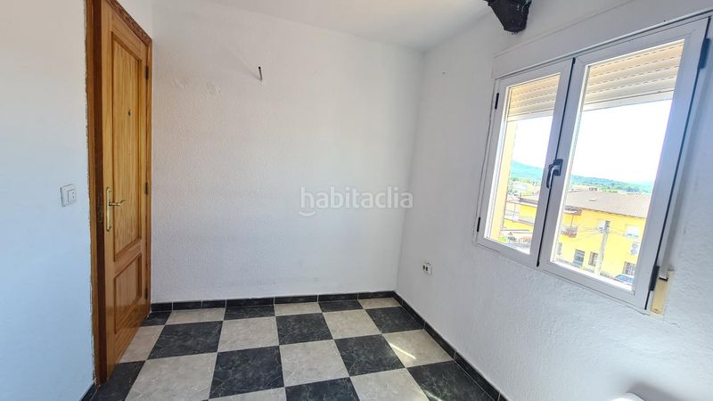 Foto c96ea465-f895-48a6-ad8d-27628250d2c0. Piso quevedo piso segundo terraza en Adrada (La)