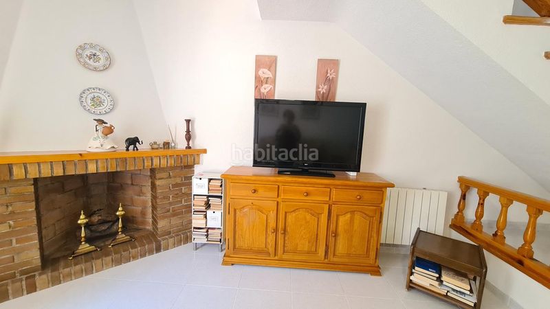 Foto 55737ed2-95e3-4640-953b-c47babdb1013. Casa amb piscina a Adrada (La)