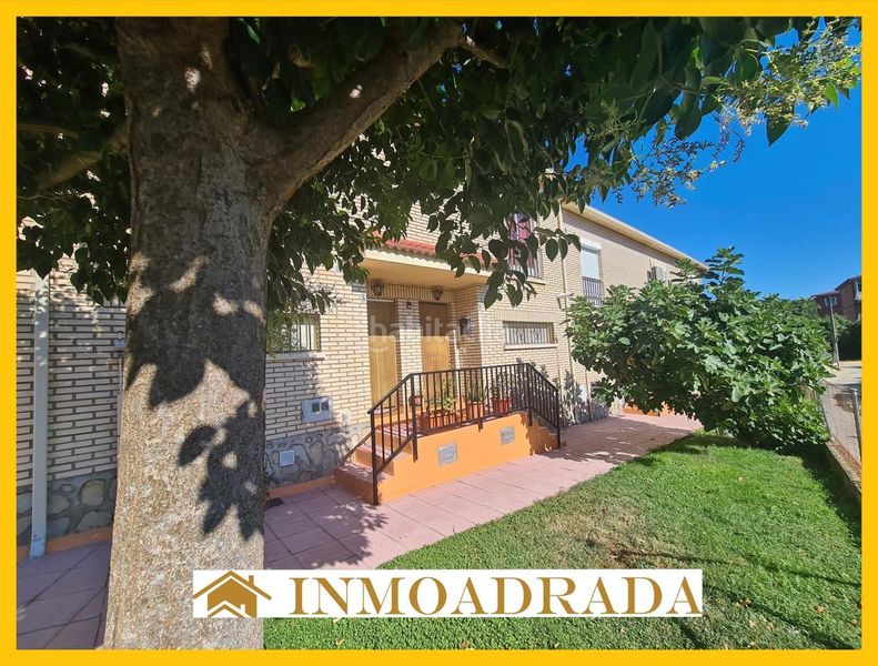 Foto 66ec84ed-1c1b-4f61-8317-1d539d18a1ad. Casa amb piscina a Adrada (La)