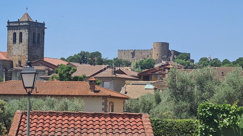 Foto e372be6c-e633-4a8e-9ba7-1f0474f7b157. Casa amb piscina a Adrada (La)