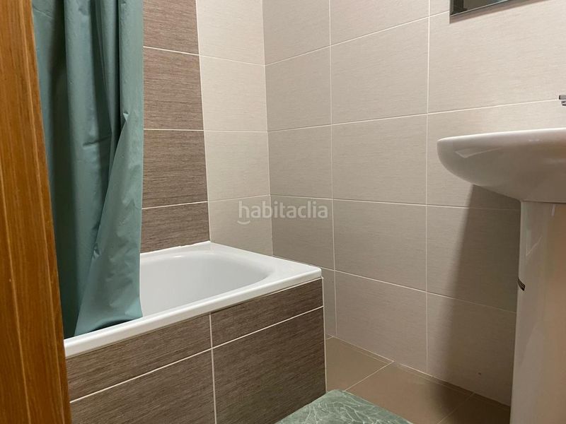Foto 09b1fe85-276c-49c4-ace3-91b5fed5db33. Duplex con piscina in Piedralaves