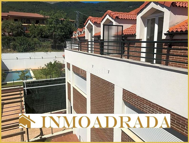 Foto 54fe0de9-6bf9-43b3-adf6-5c53bad64d05. Duplex con piscina in Piedralaves