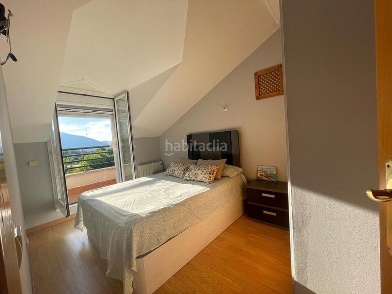 Foto d42a5bb2-849d-4c5a-b9f9-355cd7d88e96. Duplex con piscina in Piedralaves