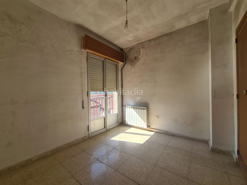 Foto 161069fd-d764-4f1e-935d-e9efbd1be012. Casa adossada a Adrada (La)