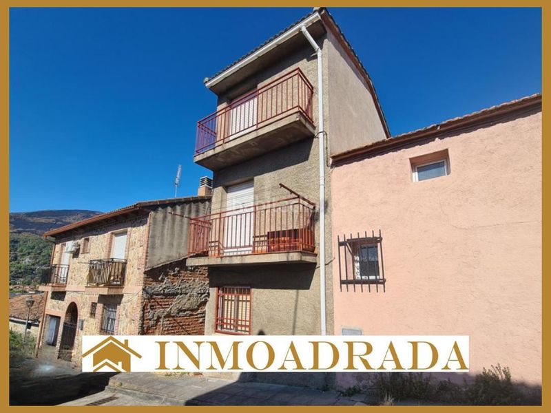 Foto a4ecc79f-1c31-49a5-83d9-18a02ce9dd89. Casa adossada a Adrada (La)