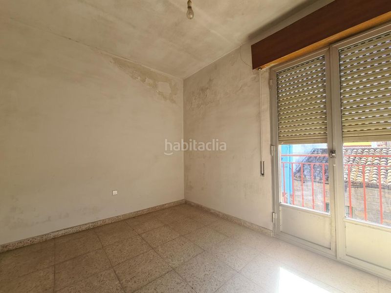 Foto a65d8321-0b39-40e0-addd-843e5dd6e604. Casa adossada a Adrada (La)