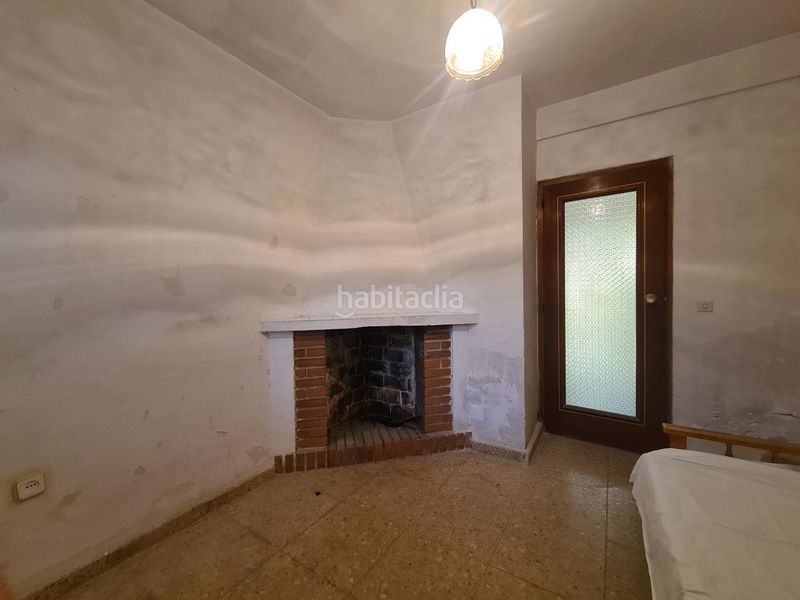 Foto aaf6a85b-0790-4954-a2cd-bbe357281830. Casa adossada a Adrada (La)