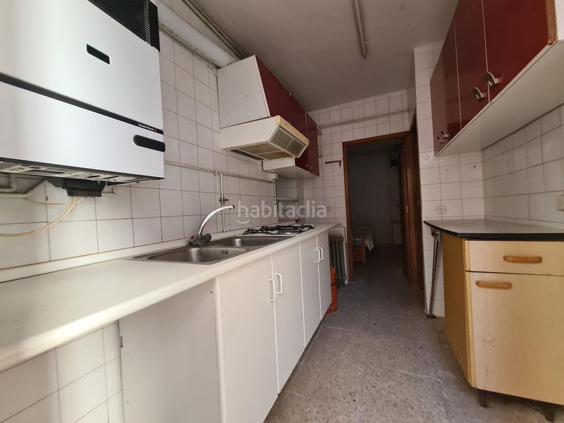 Foto ac06f421-daae-4804-a145-a81bc85fe943. Casa adossada a Adrada (La)