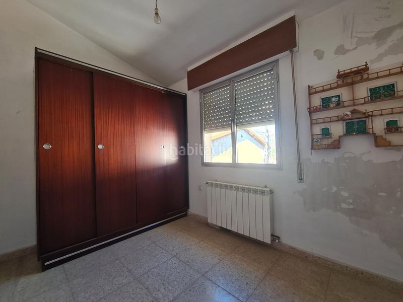 Foto ad346bed-449c-45d3-9e10-20581164f563. Casa adossada a Adrada (La)