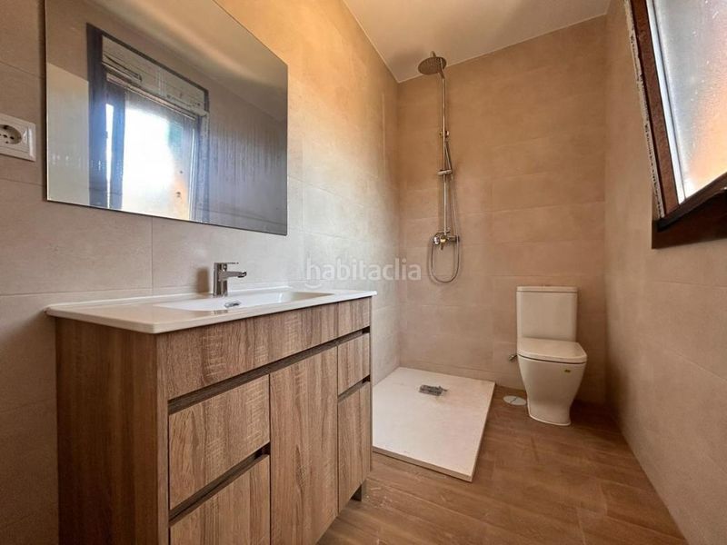 Foto 73e964cd-c9fc-4abc-8525-7be9ee9b9511. Casa amb piscina a Adrada (La)