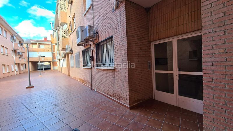 Foto a87a6c71-185a-42e8-a9be-5b28f74c1437. Pis amb calefacció aparcament a Adrada (La)