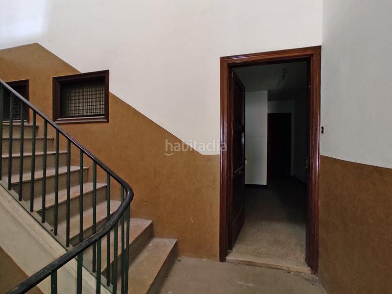 Foto 0776040b-48f3-40d6-867e-4fedac8cad0a. Edificio in Valls