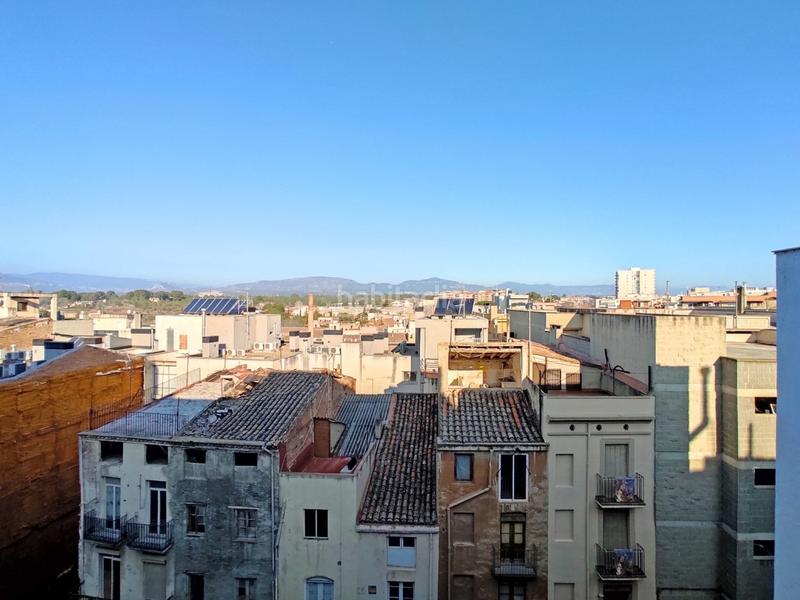 Foto c4d4bda3-97ef-45bb-91cb-0a6a5238fb69. Edificio in Valls