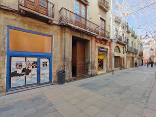 Building  Carrer de la cort. Edificio muy céntrico en venta en c de la cort, valls.