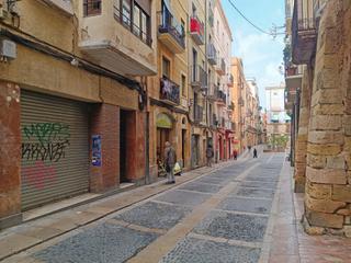 Location Local commercial  Calle merceria. Local comercial en c mercería junto a la catedral, casco antiguo