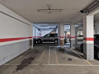 Location Parking voiture  Calle ritort i faus. Plaza de aparcamiento p coche pequeño en c ritort i faus, a metr
