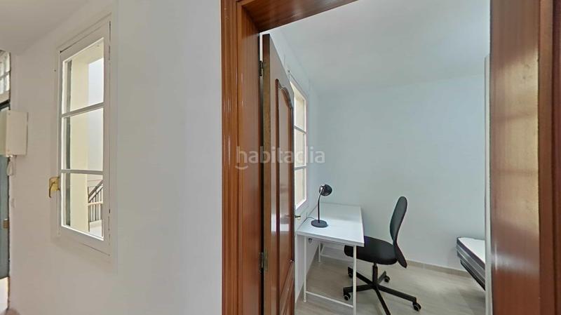 Foto f0a4df22-e38b-4bbb-a5cb-8b79aa2379ac. Lloguer pis a Eixample Tarragona