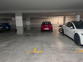 Posto auto  Carrer joan bap.plana. Excelente oportunidad amplia plaza de parking al lado parc de la