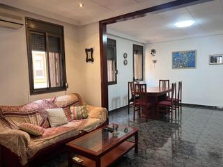 Pis  Avenida catalunya. Amplio piso familiar en av. catalunya con luz y ubicación perfec