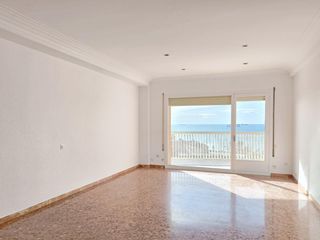 Miete Etagenwohnung  Robert d'aguilo. Amplia vivienda con vista al mar en tarragona.