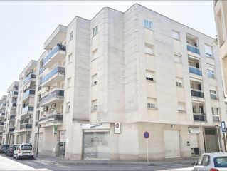 Pis  Pompeu fabra. Cambrils centrela parellada, piso amplio y luminoso de 3 habitac
