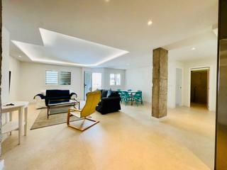 Miete Etagenwohnung in Calle de carlos j.r. hamilton 17. Alquiler por temporadas - luminoso piso reformado en zona reside