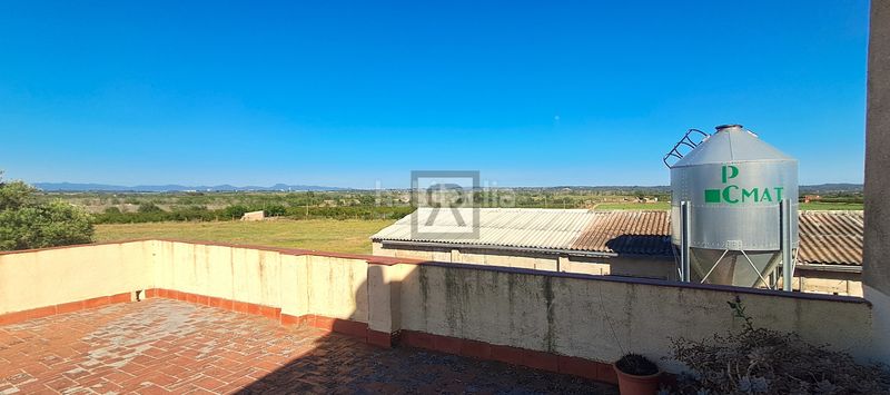 Foto f8a5155b-cc24-4ee1-b0e3-6a54352cbdad. Masia a n/a a Alcover