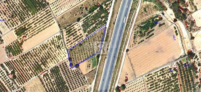 Foto 0f1fbdab-13d4-443b-8fc4-8bbd73924eaf. Finca rústica a Valls