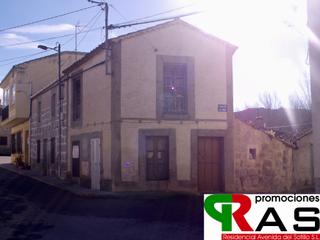 Mas à Calle iglesia 22