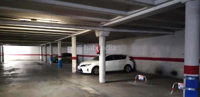 Foto 8d8de75b-b20d-467c-914d-23cf62544577. Parking coche en Moncada