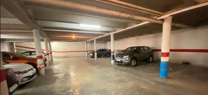 Foto b92c271d-66d1-43af-a5b3-54cc47f221b6. Parking coche en Moncada