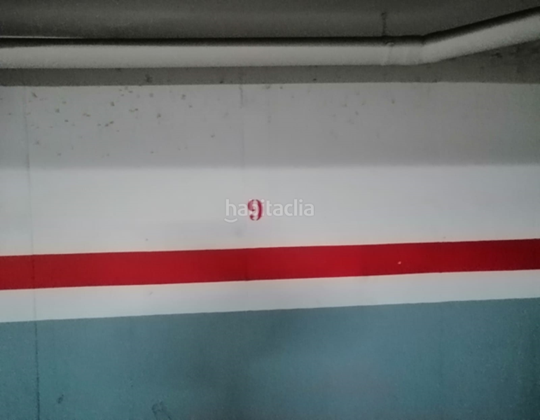 Foto 0d6576e7-be30-4f6c-98ff-3b9ff8b07bf8. Aparcament cotxe a sant cristofol a Favara