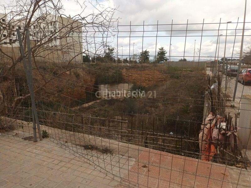 Foto baf342bb-942d-4e73-a51c-75c3923dfc89. Terreno residenziale in Moncada