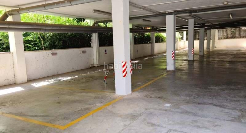 Foto 44f5b64f-eb3c-4bb4-9556-63408764a575. Aparcament cotxe a Parc Tecnològic Paterna