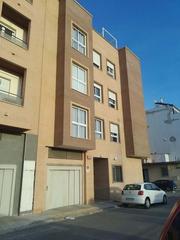 Aparcament cotxe a Riba - roja de Túria