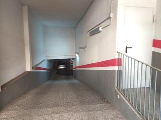 Aparcament cotxe a Real de Gandía