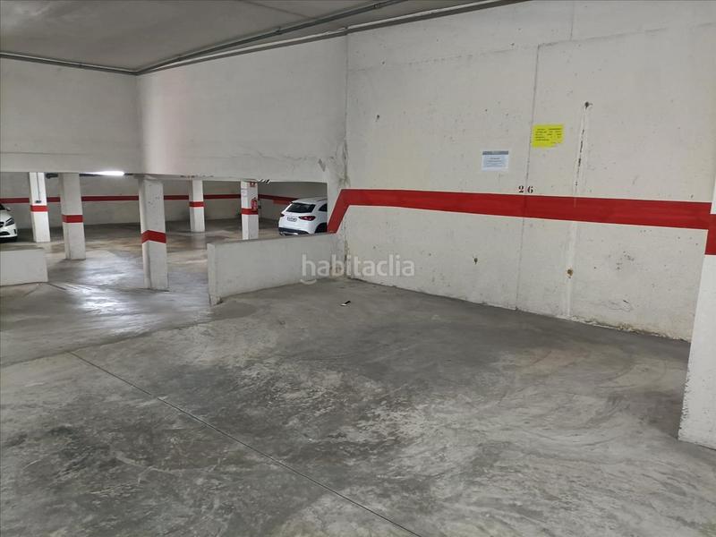 Foto 915b8081-a8d7-4cc6-b3bd-0738a32e0000. Parking coche en Cheste