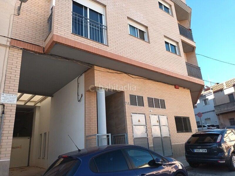 Foto 1bd03c00-ed8d-451e-aa9b-a4a1b0b649ee. Aparcament cotxe a Simat de la Valldigna