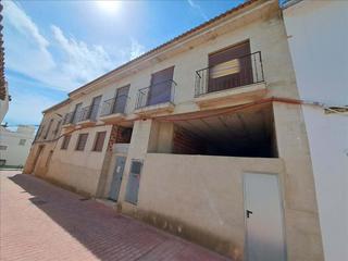 Edificio in Rotglá y Corberá