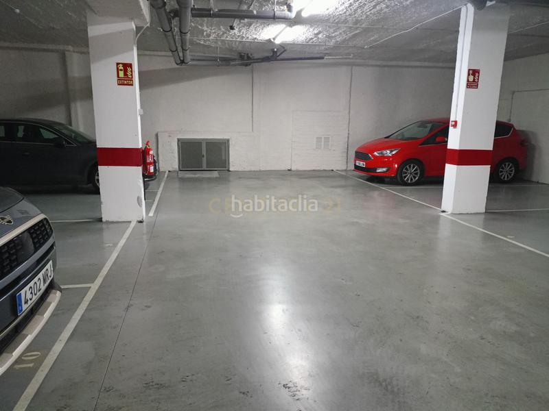 Foto ab04132f-a93d-4f51-b3c7-d63cedf4e0ab. Parking coche en Centro Ciudad Paterna