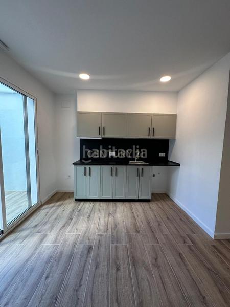 Foto d879a177-750a-4764-8fb9-fb3d591dd845. Affitto appartamento in carrer de calixt iii in La Petxina Valencia