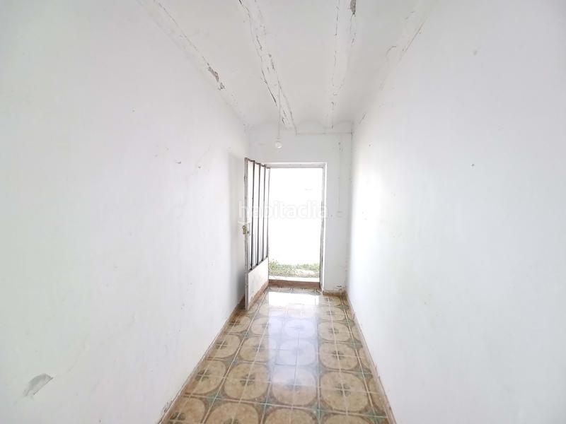 Foto f8342d0f-8ef1-4bdb-af61-cb58c9f8c52b. Casa en calle diseminados 306 escalera 1 planta planta baj en Requena
